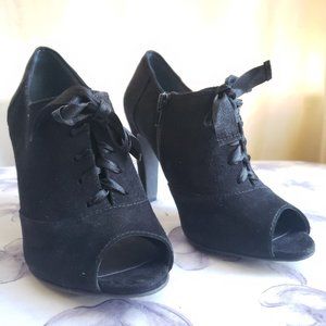 14th & Union Leather Ankle Bootie in Black Women's Size 7 1/2M